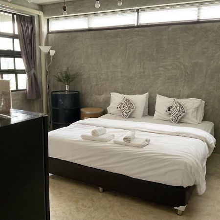 Rumpai Loft Habitat Chiang Mai Dış mekan fotoğraf